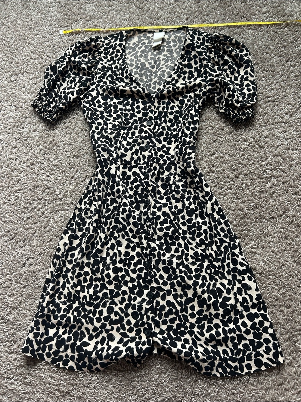 H&M Black and White Leopard Print V-Neck Mini Dress